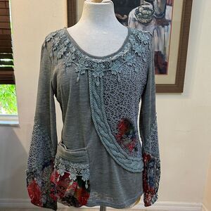 Zba Elegant Green Lace Floral Top Size Medium